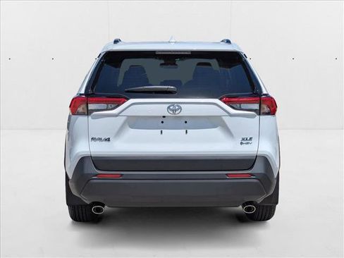 New 2025 Toyota RAV4 XLE w/ Convenience Package AWD/4WD image 8