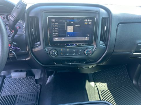 Used 2017 Chevrolet Silverado 1500 W/T RWD image 10