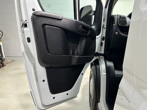 Used 2023 RAM ProMaster 2500 image 18
