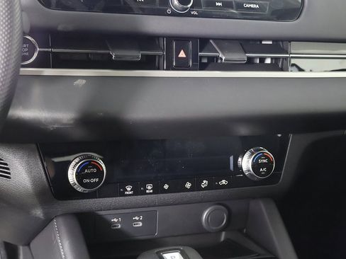 New 2026 Mitsubishi Outlander ES image 42