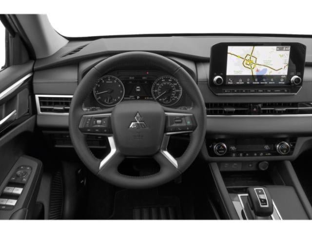 Used 2023 Mitsubishi Outlander SE Black Edition AWD/4WD image 7