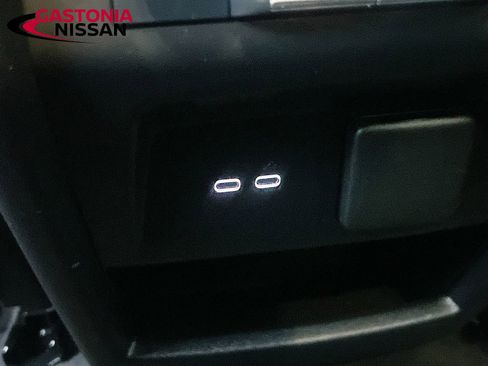 Used 2025 GMC Acadia Elevation image 34