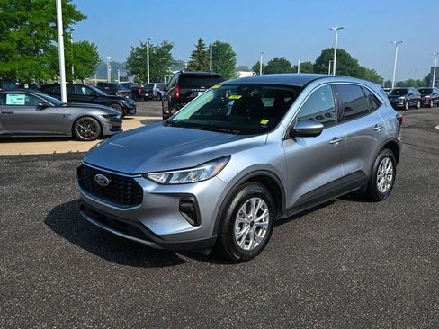 Certified 2023 Ford Escape Active w/ Tech Pack #2 AWD/4WD image 9
