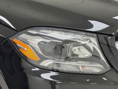 Used 2018 Mercedes-Benz GLS 450 4MATIC image 32