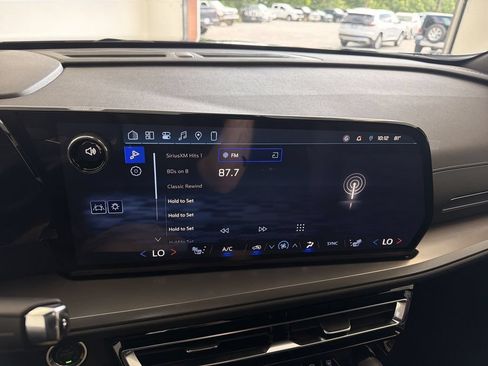New 2026 Chevrolet Traverse LT w/ Driver Confidence Package FWD image 13