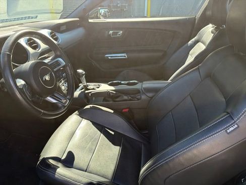 Used 2017 Ford Mustang Premium RWD image 10