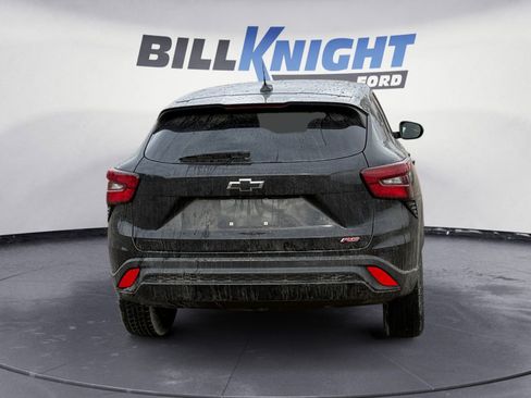 Used 2024 Chevrolet Trax RS w/ Sunroof Package image 4