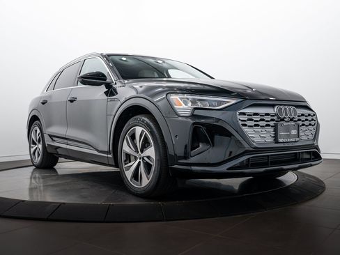 Certified 2024 Audi Q8 e-tron Premium Plus w/ Premium Plus Package AWD/4WD image 1
