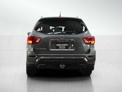 Used 2017 Nissan Pathfinder SL w/ SL Premium Package AWD/4WD image 4