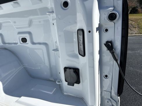 Used 2024 GMC Sierra 1500 Elevation image 23