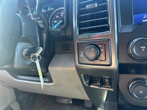 Used 2020 Ford F250 XLT w/ XLT Value Package image 27