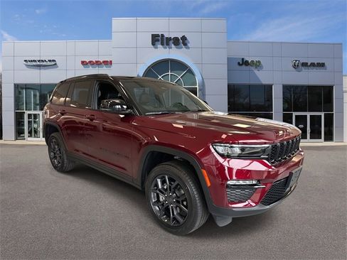 New 2025 Jeep Grand Cherokee Limited image 1