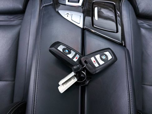 Used 2016 BMW 550i Sedan RWD image 33