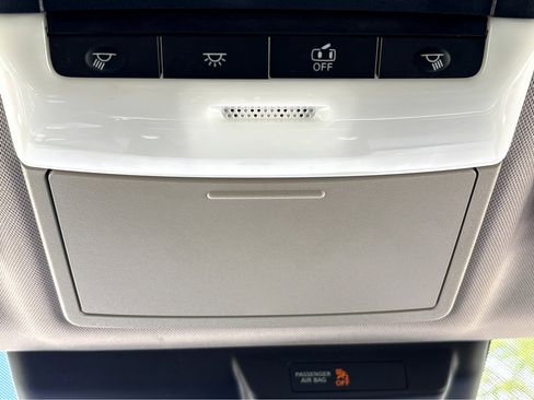 Used 2024 Mitsubishi Outlander SE AWD/4WD image 38
