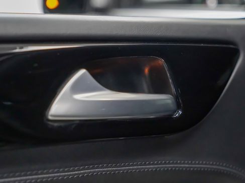 Used 2013 Mercedes-Benz ML 63 AMG 4MATIC image 15