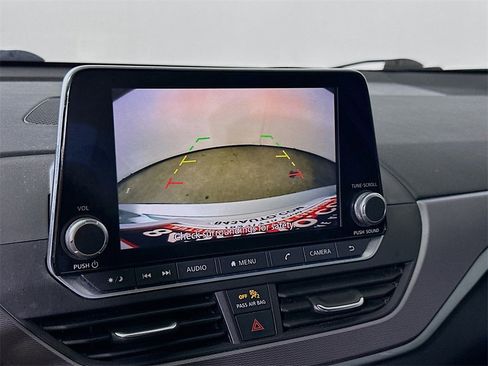 Used 2023 Nissan Altima 2.5 SR image 8