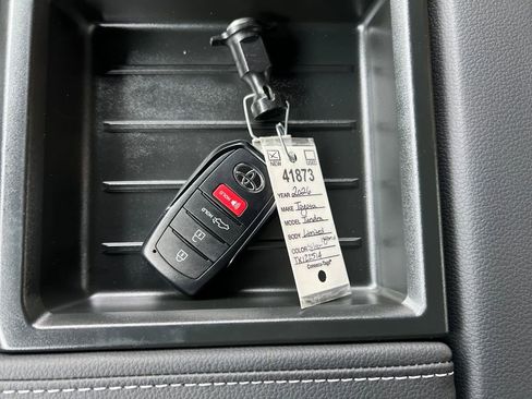 New 2026 Toyota Tundra Limited image 18