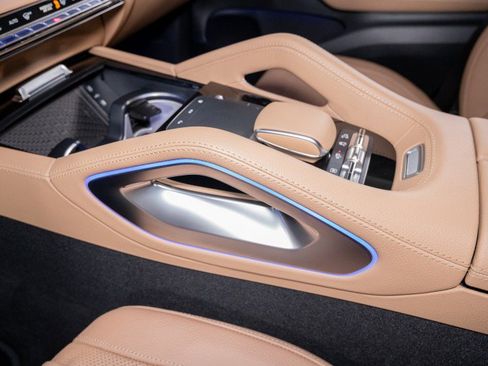 New 2026 Mercedes-Benz GLS 450 4MATIC image 21