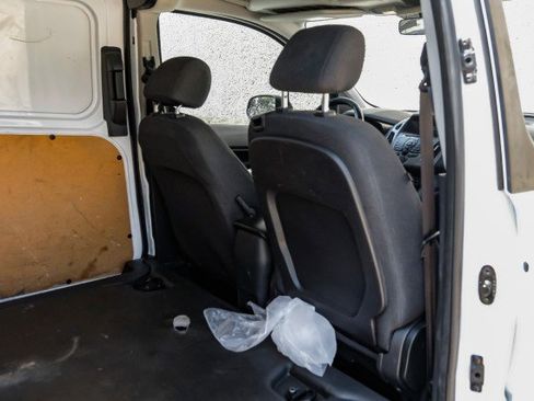 Used 2018 Ford Transit Connect XLT image 30