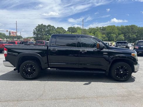 Used 2018 Toyota Tundra SR5 w/ SR5 Upgrade Package AWD/4WD image 7