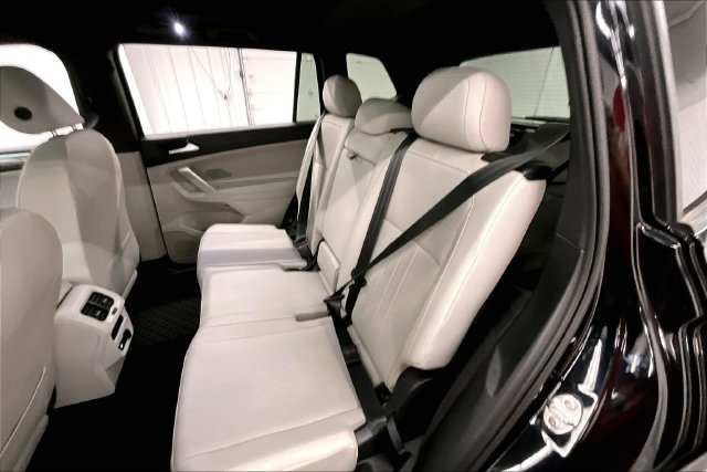 Used 2022 Volkswagen Tiguan SE R-Line FWD image 24