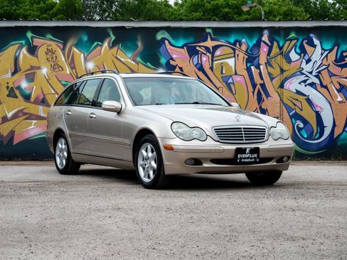 Used 2002 Mercedes-Benz C 320 Wagon image 7
