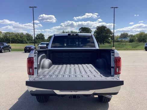 New 2026 RAM 2500 Big Horn AWD/4WD image 11