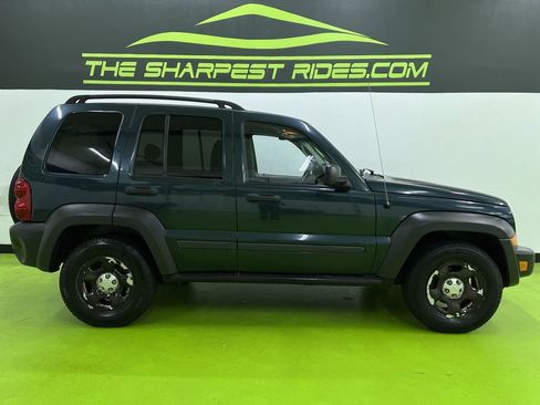Used 2006 Jeep Liberty Sport AWD/4WD image 11
