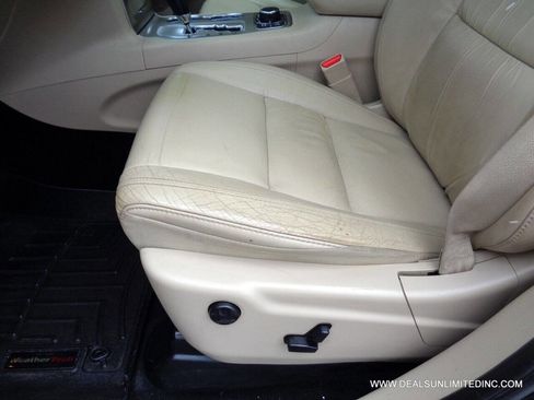 Used 2013 Jeep Grand Cherokee Limited image 8