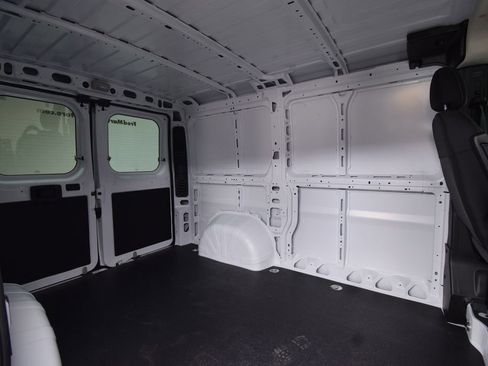New 2026 RAM ProMaster 1500 w/ Cold Weather Group image 18