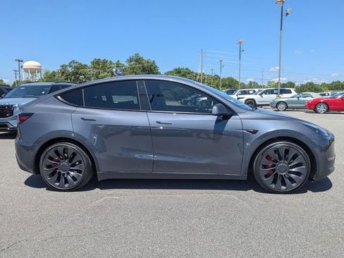 Used 2023 Tesla Model Y Performance AWD/4WD image 2