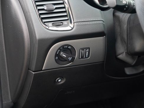 Used 2018 Dodge Durango SRT w/ SRT Interior Appearance Group image 15