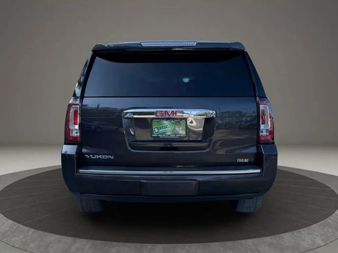 Used 2017 GMC Yukon Denali image 6