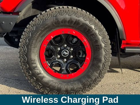 Used 2024 Ford Bronco Badlands image 39