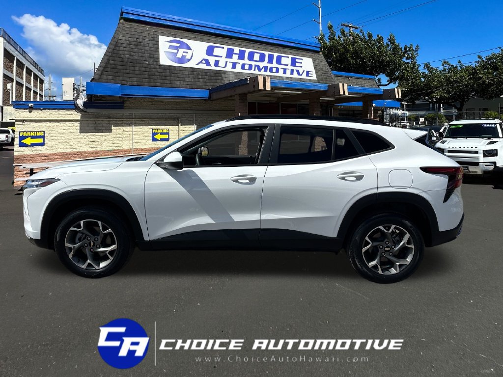 Used 2024 Chevrolet Trax LT FWD image 3