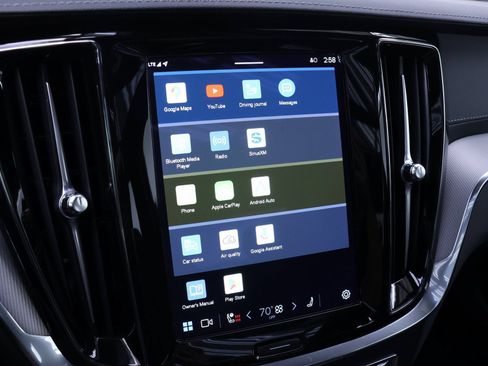 Used 2024 Volvo S60 T8 Ultimate image 14