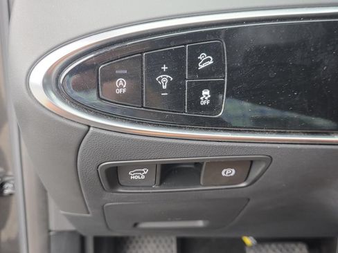 Used 2025 Genesis GV70 2.5T AWD/4WD image 30