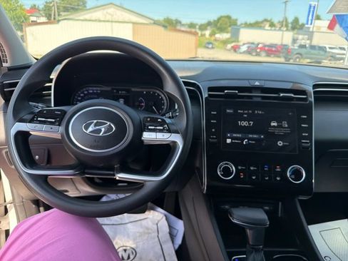 Used 2023 Hyundai Tucson SEL FWD image 12