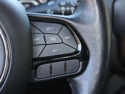 Used 2022 Jeep Renegade Altitude w/ Sun/Sound Group image 14