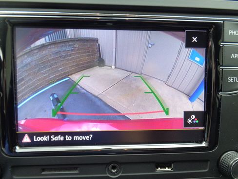 Used 2017 Volkswagen Jetta S w/ Jetta S Cold Weather Package image 14