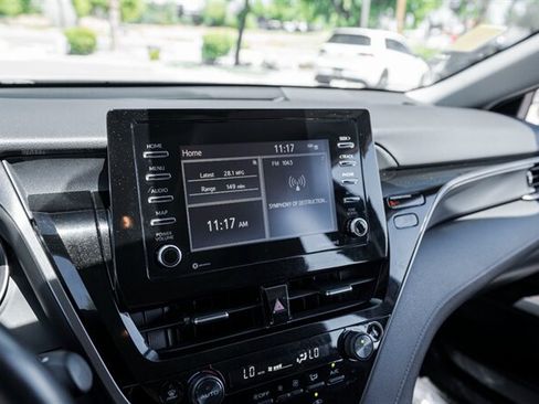 Used 2022 Toyota Camry SE w/ Convenience Package FWD image 28