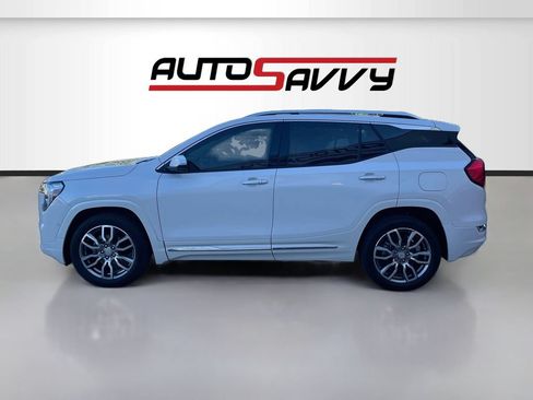 Used 2024 GMC Terrain Denali w/ Denali Premium Package AWD/4WD image 4