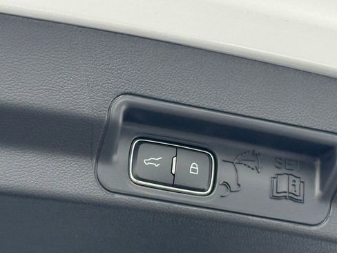 New 2026 Ford Explorer ST-Line image 6