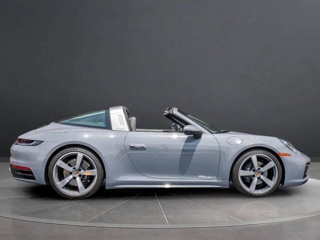 Used 2024 Porsche 911 Targa 4 AWD/4WD image 7