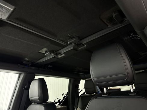 Used 2024 Ford Bronco Wildtrak image 19