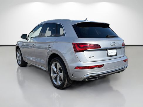 Used 2022 Audi Q5 2.0T Premium Plus w/ Premium Plus Package AWD/4WD image 5