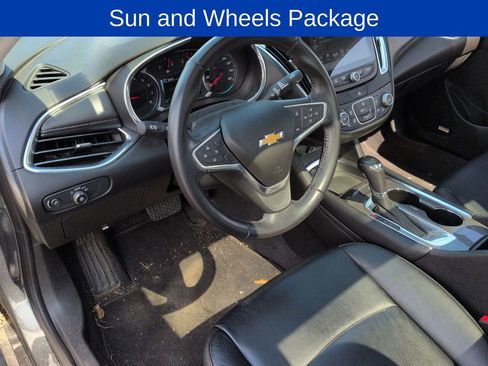 Certified 2018 Chevrolet Malibu LT w/ Leather Package image 11