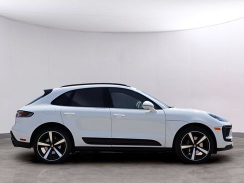 Used 2024 Porsche Macan w/ Premium Plus Package AWD/4WD image 9