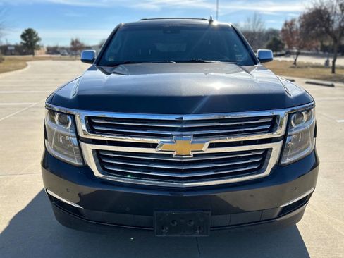 Used 2016 Chevrolet Suburban LTZ image 3