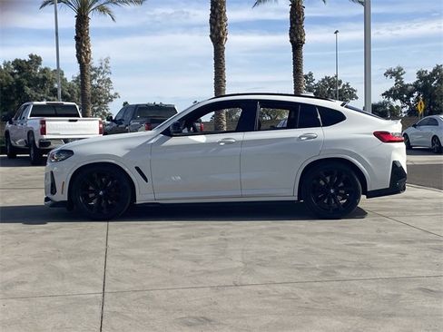 Used 2023 BMW X4 M40i w/ Shadowloine Package image 31
